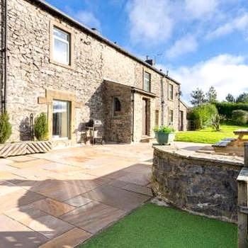 Hulmes Vale House - Sleeps 14 - Peak district