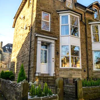 Luxurious 4 bedroom townhouse in Buxton