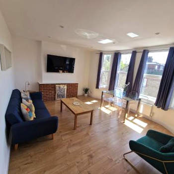 JB Stays 2 bedroom apartment Croydon