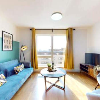 Water View Apartment- 2 Bed - Cardiff Bay - Free Parking!!