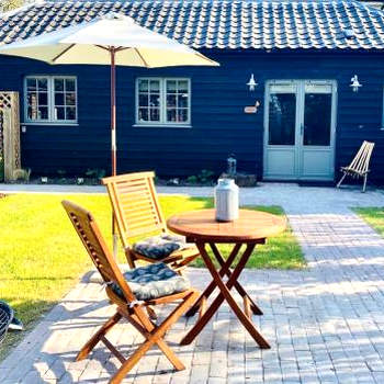The BeeKeepers - Homely Luxurious Self Catering