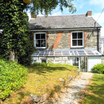 Lovely cottage with private garden