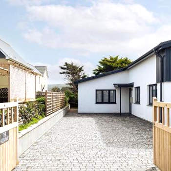 The Hideaway, Modern 3 bed in Tintagel, Cornwall