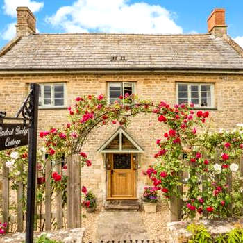 Radcot Bridge Cottage