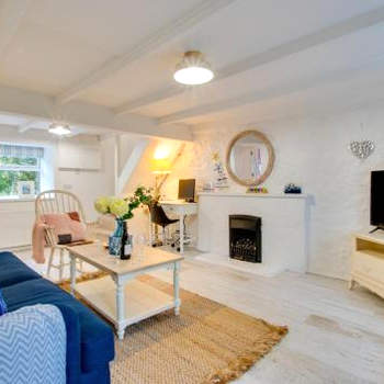 Sapphire Cottage