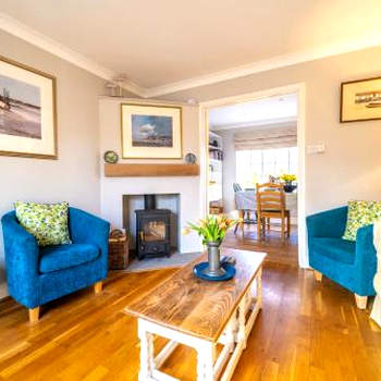 Mahonia Cottage