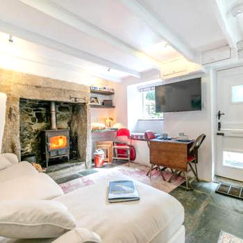 Klys Cottage