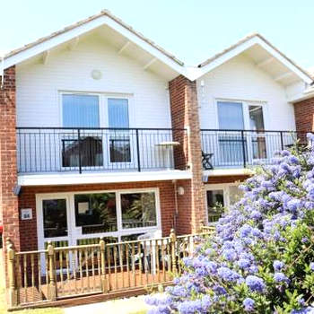 Corton Retreats At Waterside Park