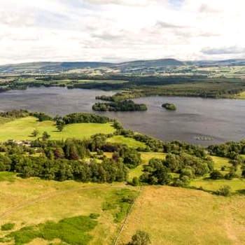 The Old Barn - cottage with spectacular lake view