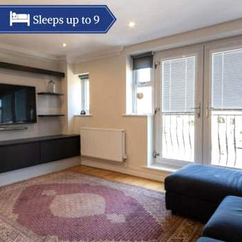 Beautiful townhouse in leafy suburb of Bradshaw