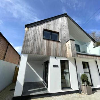 Skylark 3 bed with Snug Sleeps 6 Plus 2