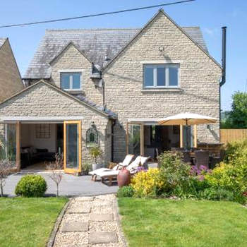 Beautiful Cotswold 4 Bedroom Home