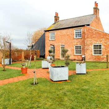 Beautiful Countryside Farmhouse