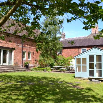 Burdettes Cottage - 25349
