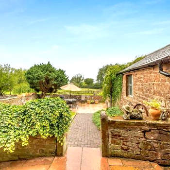 Halls Bank Farm