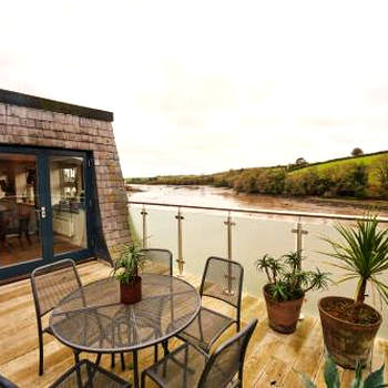 Crabshell Apartment