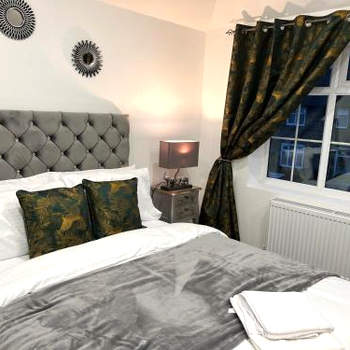 Modern 2 Bed Room Holiday house Must be seen