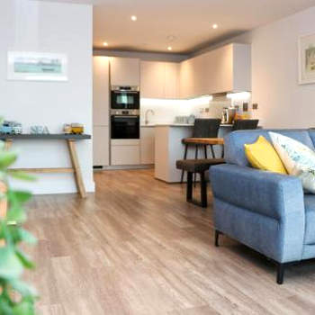 Sea view apartment, first floor