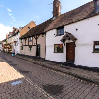 Bewdley River Cottage - Private Gated Parking Inc