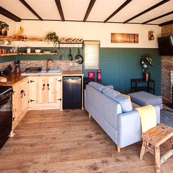Cedar Lodge -uk44425