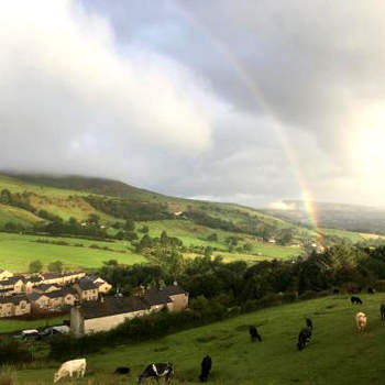 2 Double Rooms-Sleeps 4- 2 Bathrooms