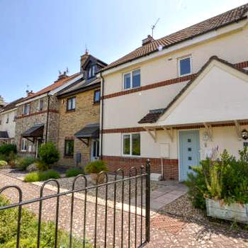 6 Barnes Meadow