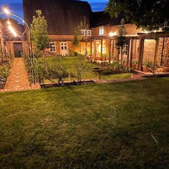 Self-contained annexe