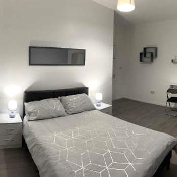 Contractors House-Welcomes All