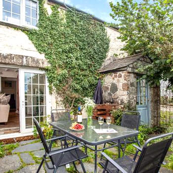 Mayrose Cottage