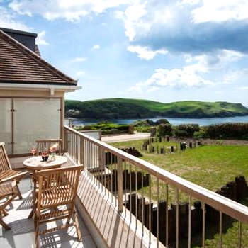 Apartment 13, Willow Cove