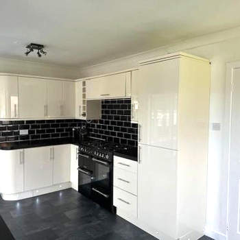 Family friendly detached 2 bed home, Loch Lomond