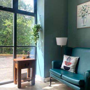 Roof top 3BR 2,5BA Free Parking Close The Newt