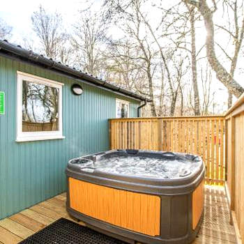Gorse Lodge 9 with Hot Tub