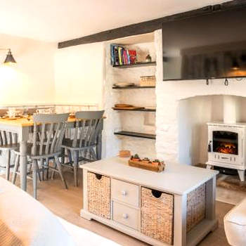 2 Candlemas Cottage