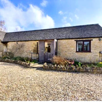 Cosy Cotswold Barn conversion in Andoversford