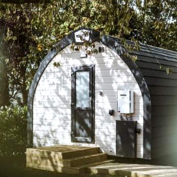 Carlton Manor Pods