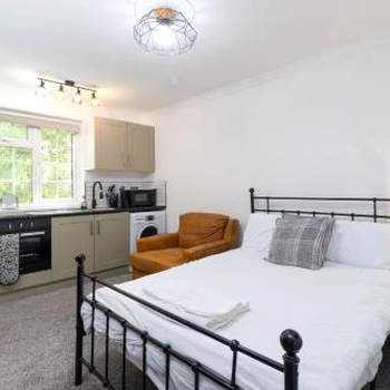No4a, Cosy Studio Escape in Central Bedworth