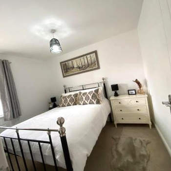 The Belfry 3 Bedrooms 2 Bathrooms Contractors & Family