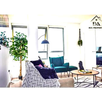 City Centre Fully Furnished 2 Bedroom, 2 Bathroom Apartment - 10 Minutes Drive to Ascot RaceCourse, LEGOLAND