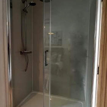 The Church View, Great for Contractors and groups, Easy access M1