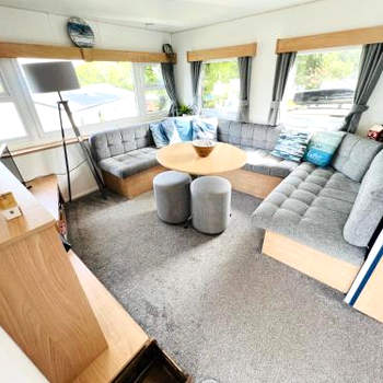 3 Bedroom Caravan RW75, Thorness Bay, Dog Friendly, WiFi