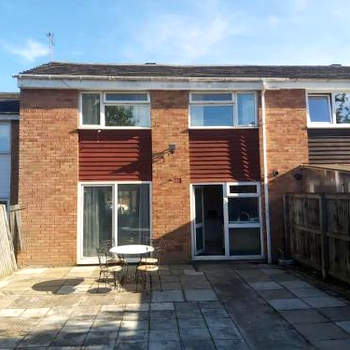 3 bedrtoom comfortable house