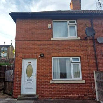 3 bed house in Dewsbury West Yorkshire