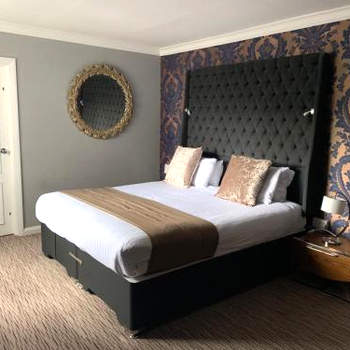 Barons Court Hotel Walsall