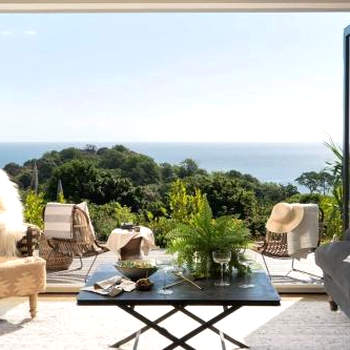 Seacliff in Shaldon, spectacular sea views, hot tub and sauna