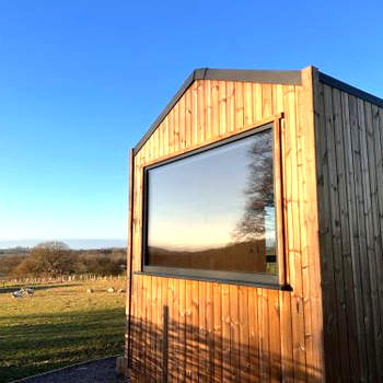The Coppleridge Inn, Eco-friendly cabins in the Dorset countryside with heating and hot water