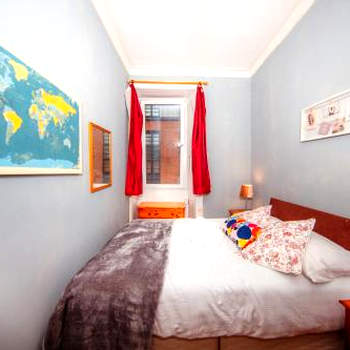 Cozy 2 Bedroom Apartment by Leith Water/ Ocean