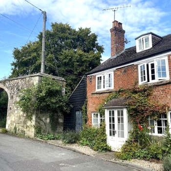 Charming artist’s cottage