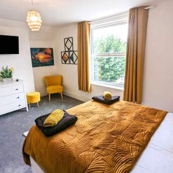 Sunrise Bay - Family home, close to Sandy beach