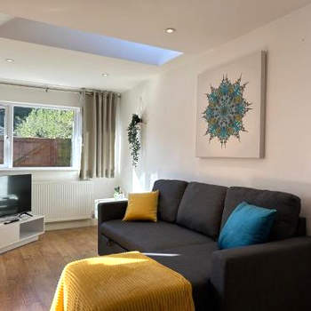 Stylish 1 Bedroom Flat with Parking in Oxford